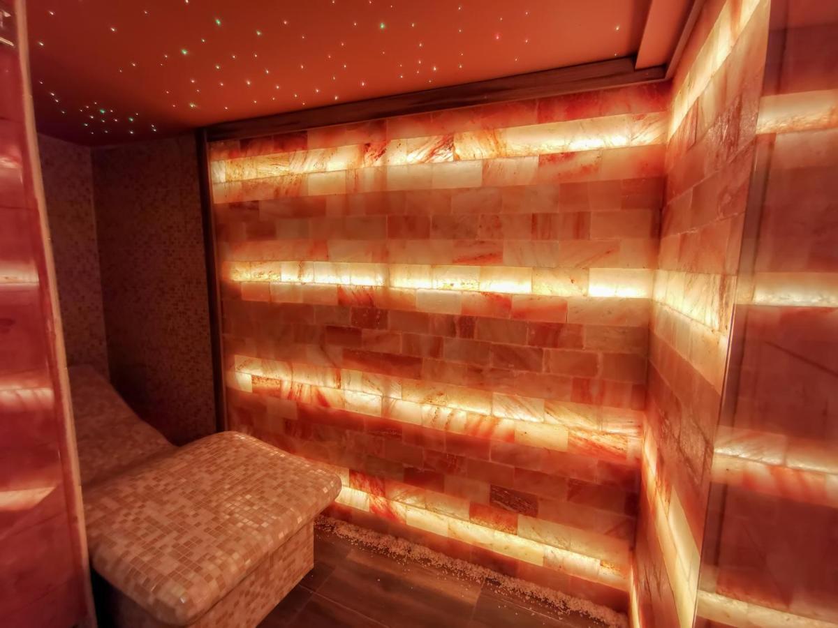Spa Apartman Red Passion Apartment Belgrad Exterior foto