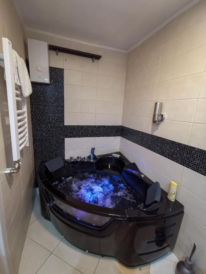 Spa Apartman Red Passion Apartment Belgrad Exterior foto